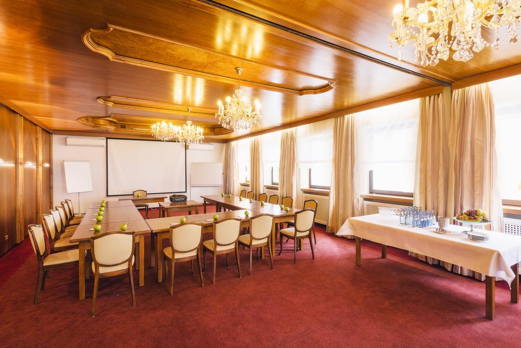 Hotel - Restaurant Erich Roediger باد ستافلستين المظهر الخارجي الصورة