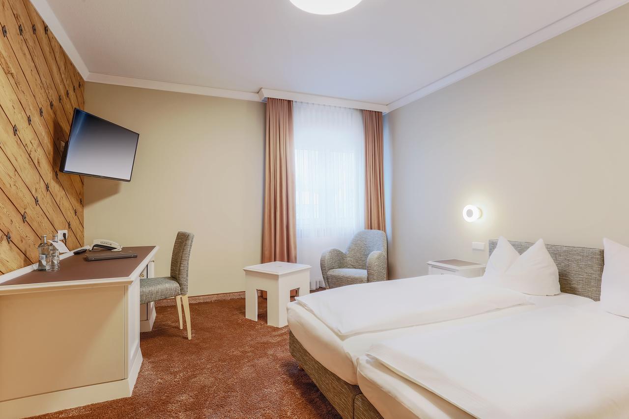 Hotel - Restaurant Erich Roediger باد ستافلستين المظهر الخارجي الصورة
